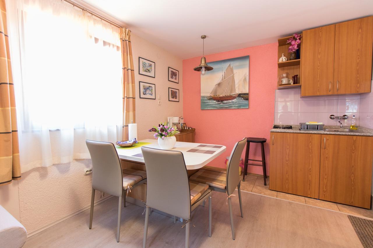 Apartment Paulina Крес Екстериор снимка